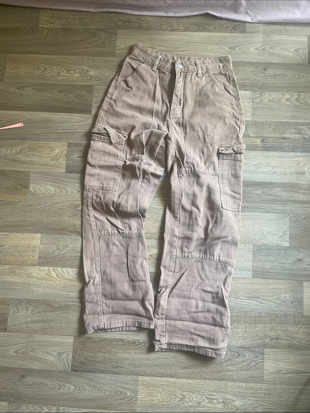 BAGGY BROWN PANTS